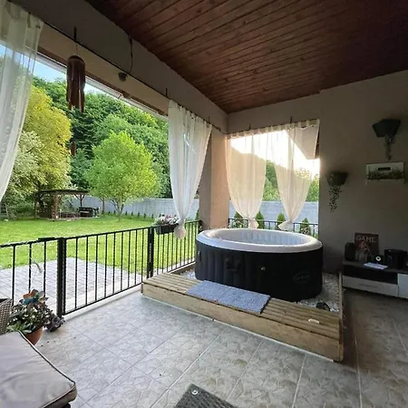 Apartment Erdei