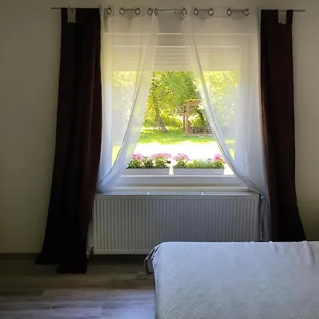 Erdei Apartment